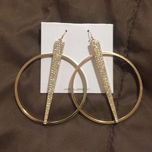 Gold earrings-new